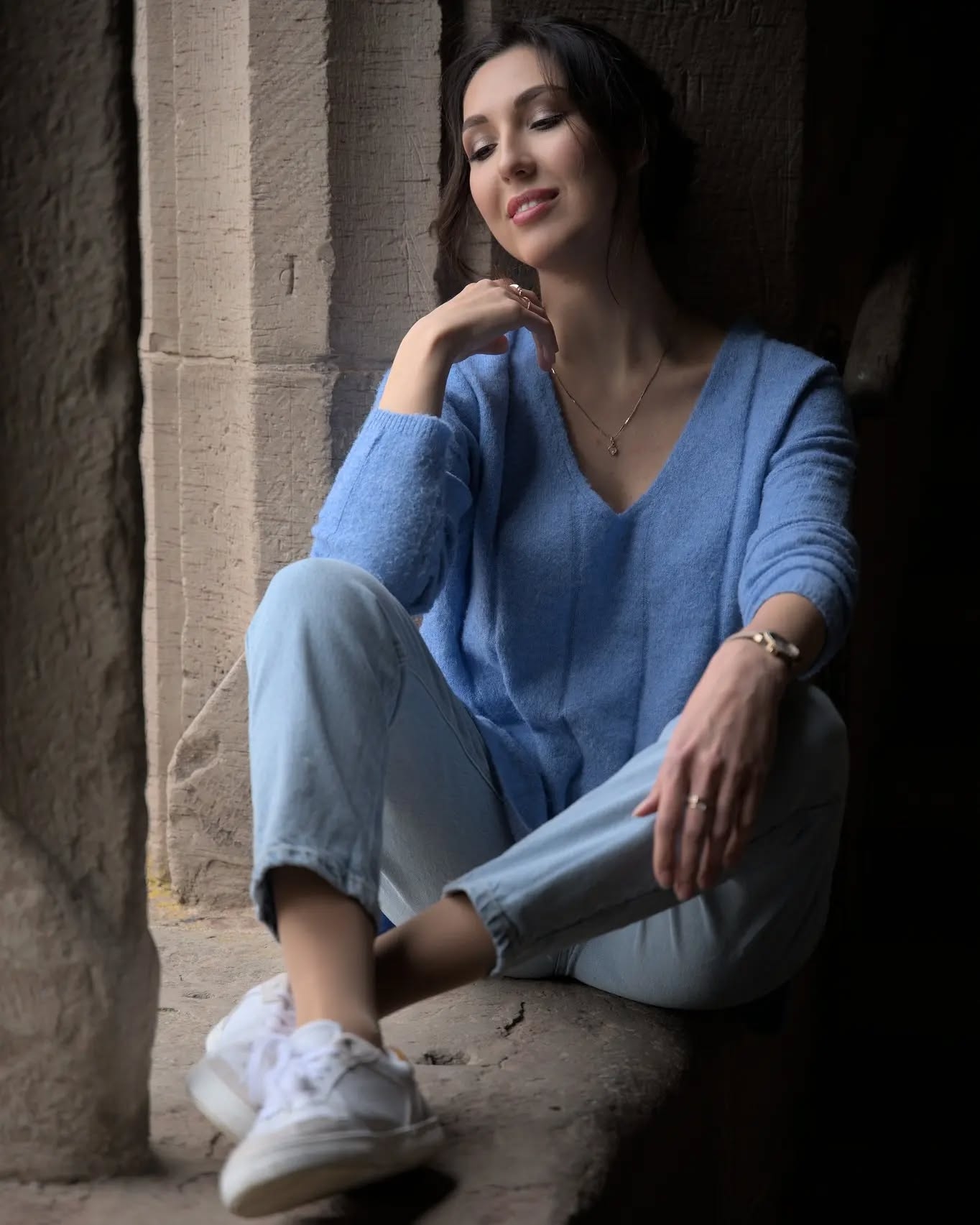 Jana: Alcove Portrait in Natural Light