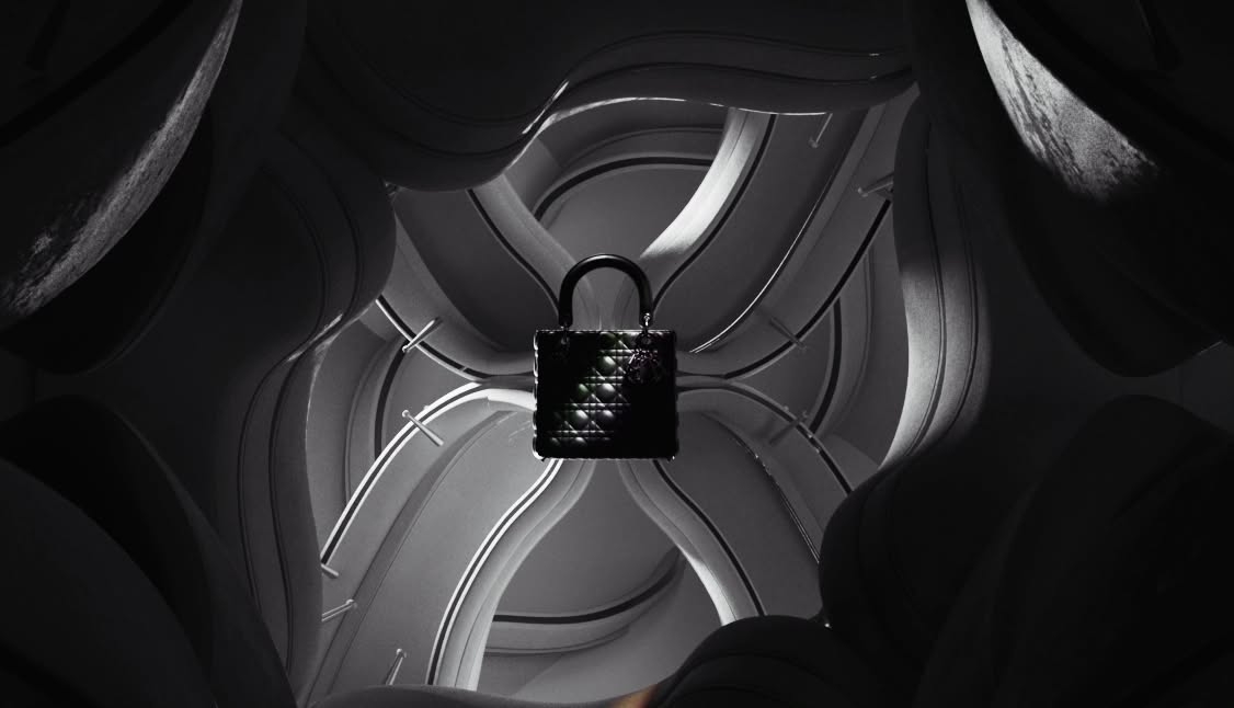 Modern Elegance: Black Leather Purse in Abstract 3D Composition