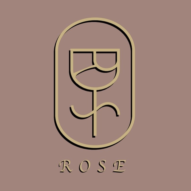 Sleek Gold Brand Logo for Premium Services