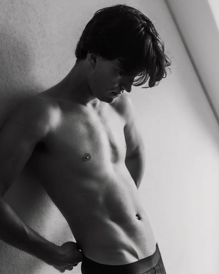Lean Physique in Minimalist Boudoir