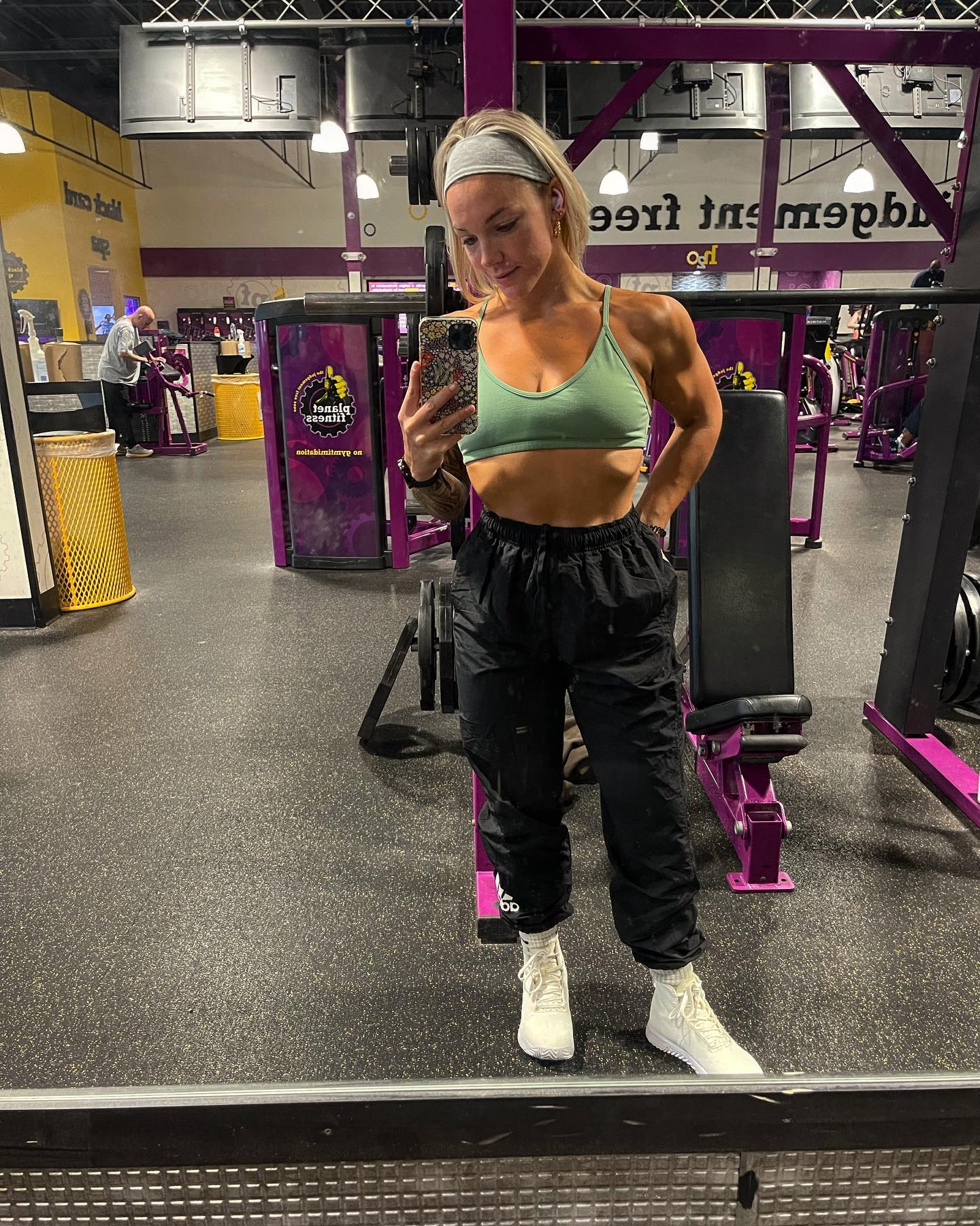 Judgement-Free Confidence: Gym Selfie & Wellness Journey