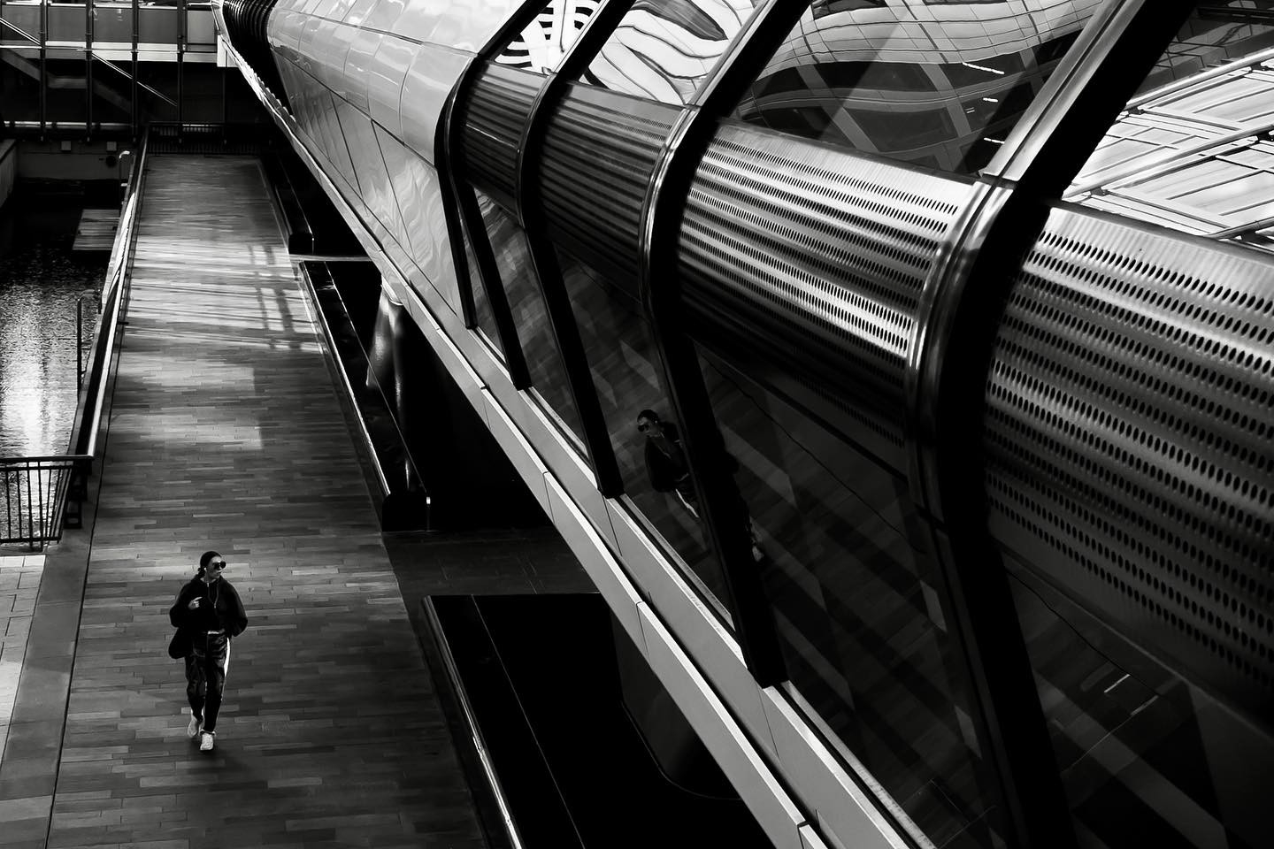 Canada Place Catwalk: Echoes of Urban Tranquility