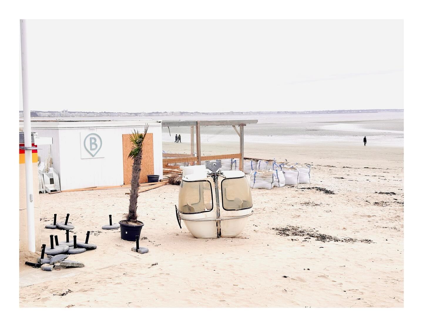 Empty Shore: A Quiet Neglect