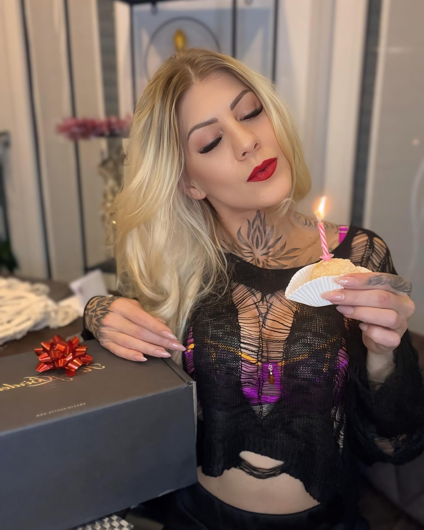 Celebration Captured: Birthday Moments in Lace and Light